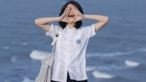 全固态金属锂电池自适应界面